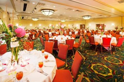 фото отеля Holiday Inn Opryland Airport