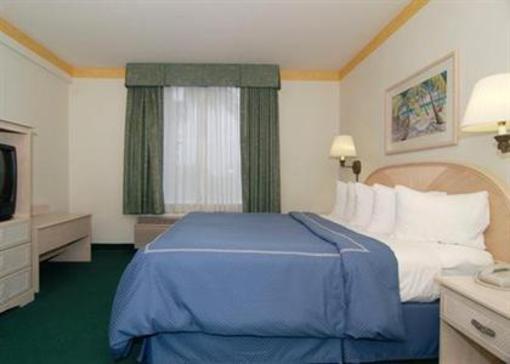 фото отеля Comfort Inn International
