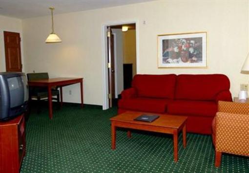 фото отеля Towneplace Suites Mobile