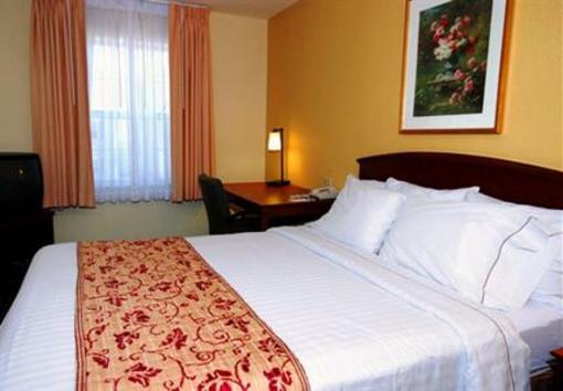 фото отеля Towneplace Suites Mobile