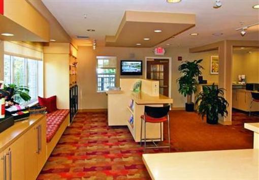 фото отеля Towneplace Suites Mobile