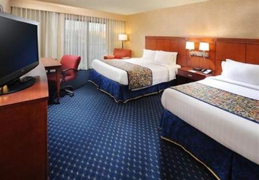 фото отеля Courtyard by Marriott Tucson Airport