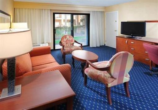 фото отеля Courtyard by Marriott Tucson Airport