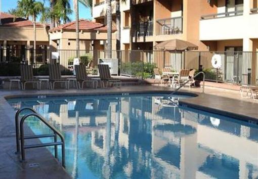фото отеля Courtyard by Marriott Tucson Airport