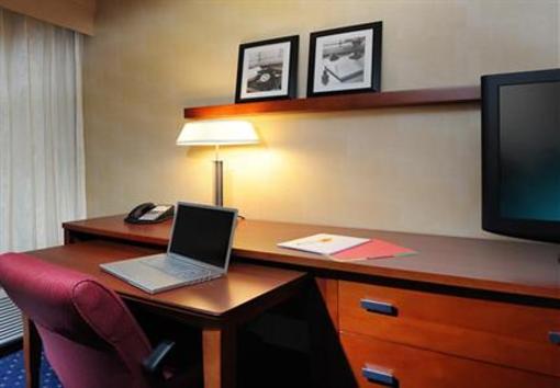 фото отеля Courtyard by Marriott Tucson Airport