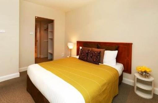фото отеля Bentley Suites