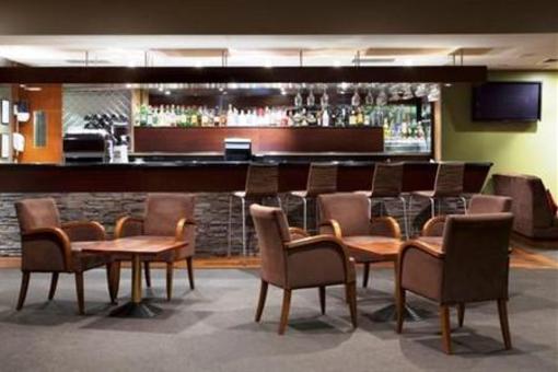 фото отеля Holiday Inn Cairns