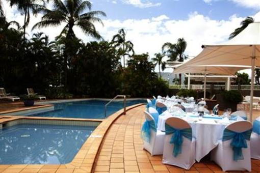 фото отеля Holiday Inn Cairns