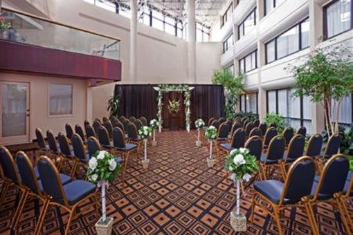 фото отеля Holiday Inn Austin NW Plaza Arboretum