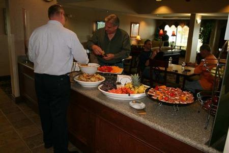 фото отеля Hampton Inn Memphis - Southwind