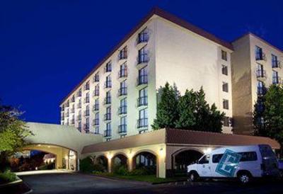 фото отеля Embassy Suites Denver - Southeast