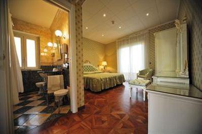фото отеля Hotel Villa Riis