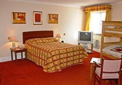 фото отеля Beaufort Park Hotel