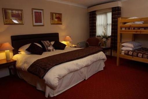 фото отеля Beaufort Park Hotel
