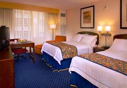 фото отеля Courtyard by Marriott Baltimore Downtown / Inner Harbor