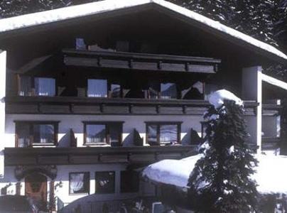 фото отеля Landhaus Roscher Mayrhofen