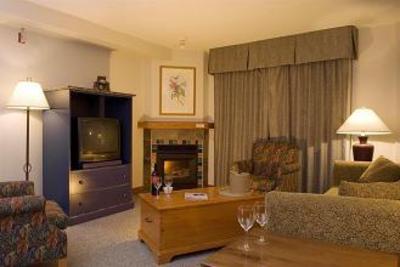 фото отеля Hearthstone Lodge Sun Peaks
