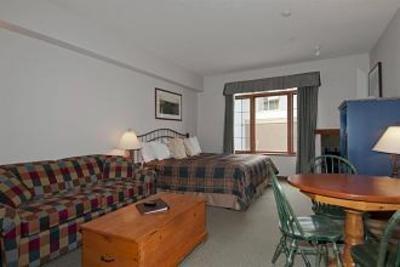 фото отеля Hearthstone Lodge Sun Peaks