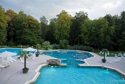 фото отеля Dorint Resort An den Thermen Freiburg
