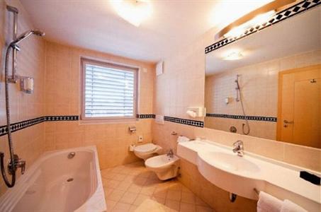 фото отеля Lodenwirt Hotel Vintl