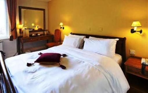 фото отеля The Roebuck Hotel Forest Row (England)