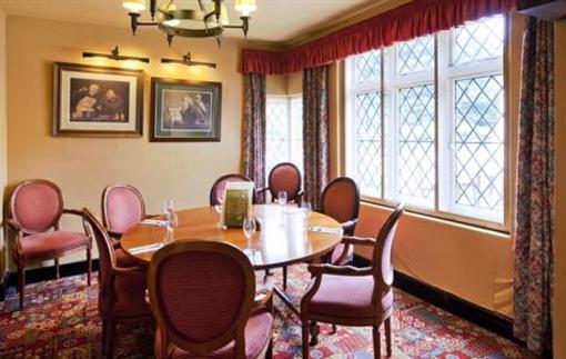 фото отеля The Roebuck Hotel Forest Row (England)