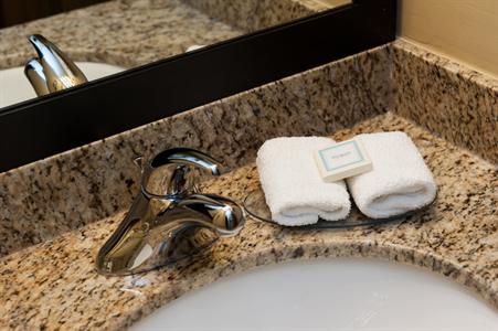 фото отеля Maple Ridge Hotel