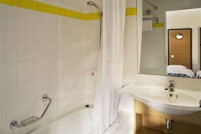фото отеля Explorers Hotel
