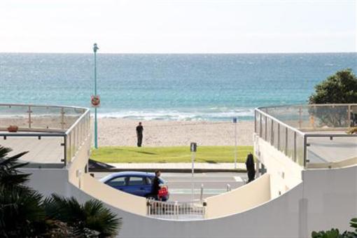 фото отеля Oceanside Resort & Twin Towers
