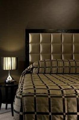 фото отеля Malone Lodge Hotel & Apartments