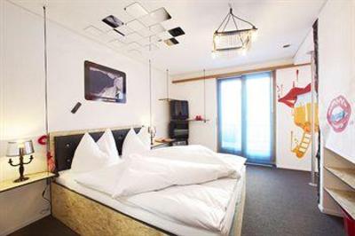 фото отеля Arena Lodge