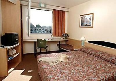 фото отеля Hotel Ibis Nord Sarcelles