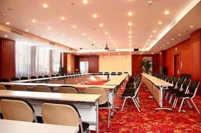 фото отеля Jinghai International Hotel Yantai