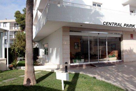 фото отеля Central Park Apartments