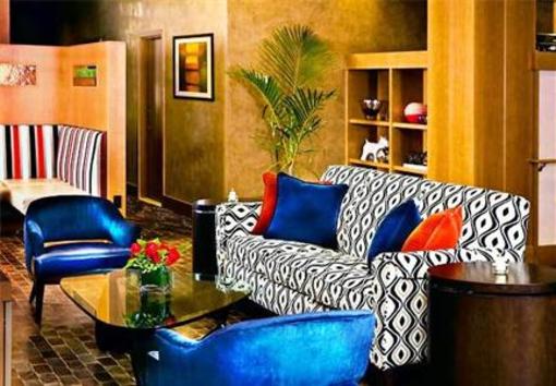 фото отеля Courtyard by Marriott Boston Logan Airport