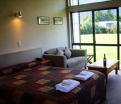 фото отеля Sunset Motel Fox Glacier