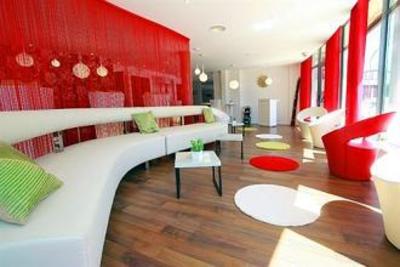фото отеля Kyriad Charleville Mezieres Hotel