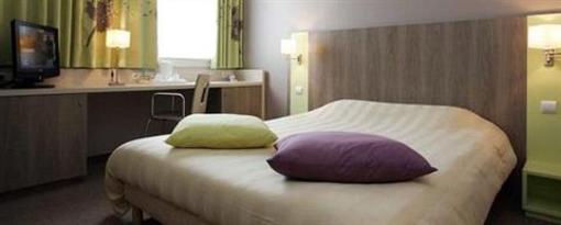 фото отеля Kyriad Charleville Mezieres Hotel