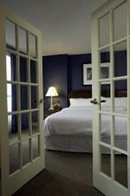 фото отеля Sheraton Suites Old Town Alexandria