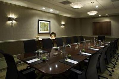 фото отеля Sheraton Suites Old Town Alexandria