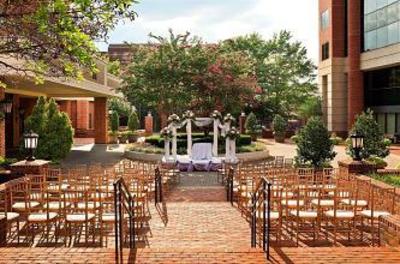 фото отеля Sheraton Suites Old Town Alexandria