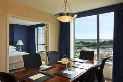 фото отеля Sheraton Suites Old Town Alexandria