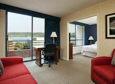 фото отеля Sheraton Suites Old Town Alexandria