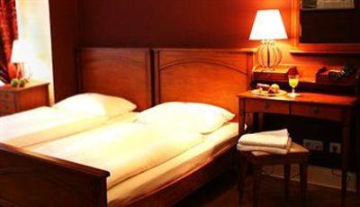 фото отеля Hotel Maison Am Olivaer Platz Berlin
