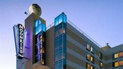 фото отеля Moonrise Hotel