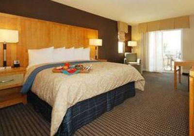 фото отеля BEST WESTERN Marina Gateway