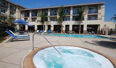 фото отеля BEST WESTERN Marina Gateway
