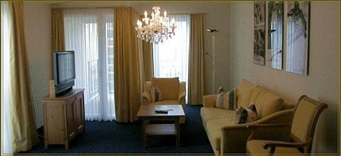 фото отеля Hotel und Gaststatte zum Erdinger Weisbrau