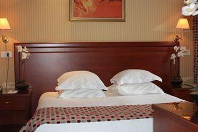 фото отеля Quality Hotel Reims Europe