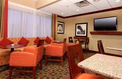 фото отеля Hampton Inn Morgantown